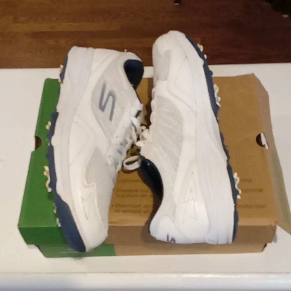 Skechers men's golf shoes-USED